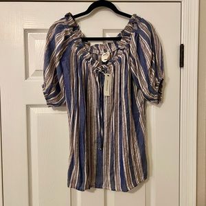 FINAL PRICE - NWT Francesca’s blouse🌈
